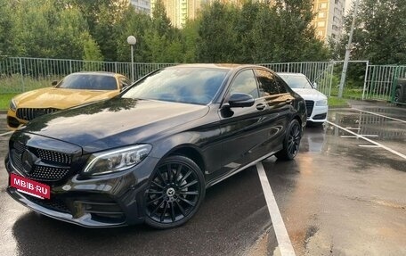 Mercedes-Benz C-Класс, 2019 год, 2 600 000 рублей, 2 фотография