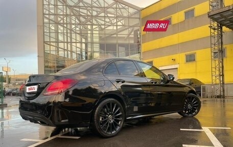 Mercedes-Benz C-Класс, 2019 год, 2 600 000 рублей, 4 фотография