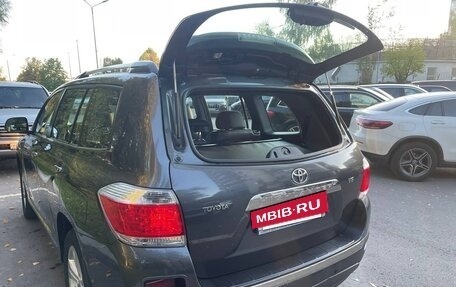 Toyota Highlander III, 2011 год, 2 500 000 рублей, 15 фотография