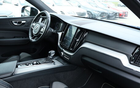 Volvo XC60 II, 2019 год, 3 099 000 рублей, 9 фотография