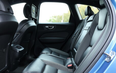 Volvo XC60 II, 2019 год, 3 099 000 рублей, 10 фотография