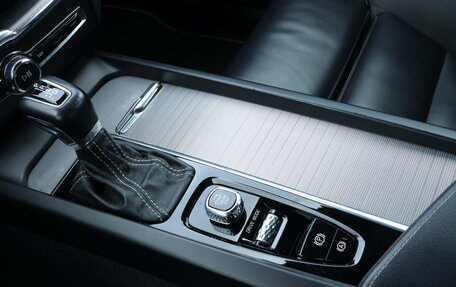 Volvo XC60 II, 2019 год, 3 099 000 рублей, 15 фотография