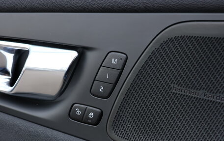 Volvo XC60 II, 2019 год, 3 099 000 рублей, 22 фотография