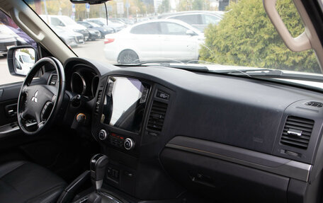 Mitsubishi Pajero IV, 2013 год, 1 798 000 рублей, 7 фотография