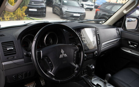 Mitsubishi Pajero IV, 2013 год, 1 798 000 рублей, 10 фотография