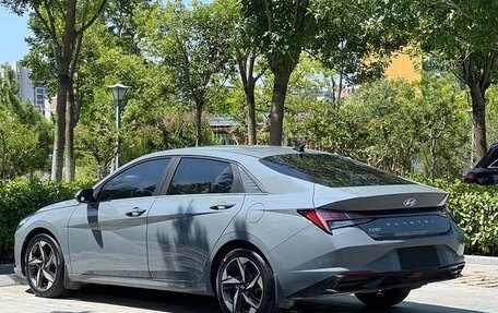 Hyundai Elantra, 2022 год, 1 670 000 рублей, 4 фотография