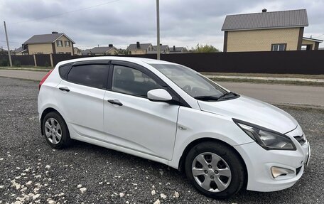 Hyundai Solaris II рестайлинг, 2014 год, 560 000 рублей, 4 фотография