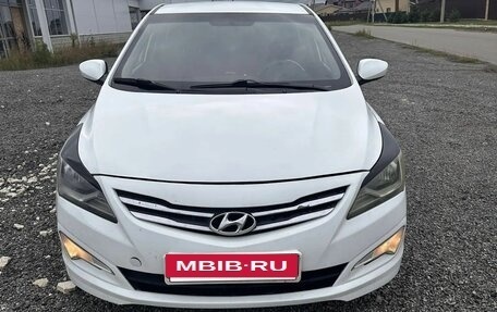 Hyundai Solaris II рестайлинг, 2014 год, 560 000 рублей, 2 фотография