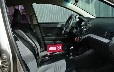 KIA Picanto II, 2012 год, 649 888 рублей, 8 фотография