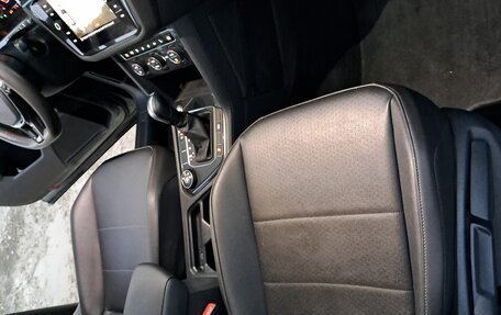 Volkswagen Tiguan II, 2020 год, 2 970 000 рублей, 29 фотография