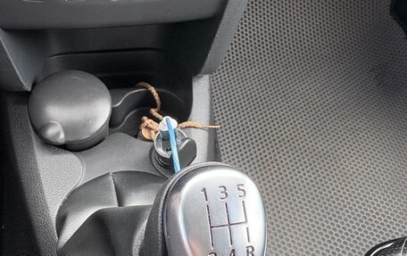 Renault Logan II, 2016 год, 870 000 рублей, 13 фотография