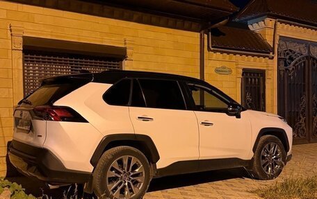 Toyota RAV4, 2020 год, 3 350 000 рублей, 1 фотография