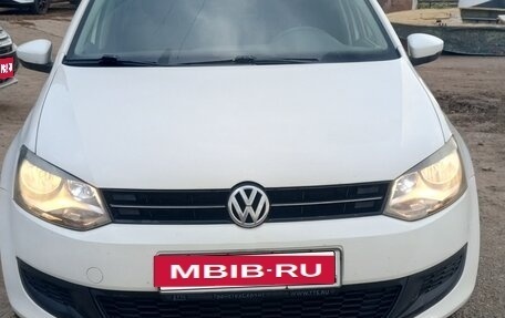 Volkswagen Polo VI (EU Market), 2013 год, 610 000 рублей, 1 фотография
