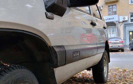 Chevrolet Niva I рестайлинг, 2003 год, 250 000 рублей, 4 фотография