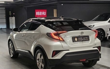 Toyota C-HR I рестайлинг, 2018 год, 1 950 000 рублей, 4 фотография