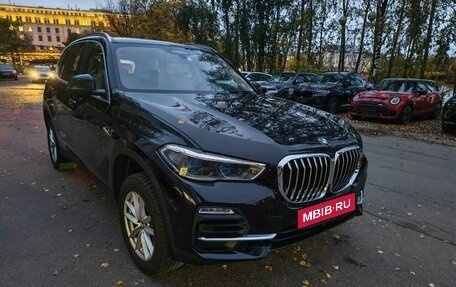 BMW X5, 2019 год, 5 000 000 рублей, 2 фотография