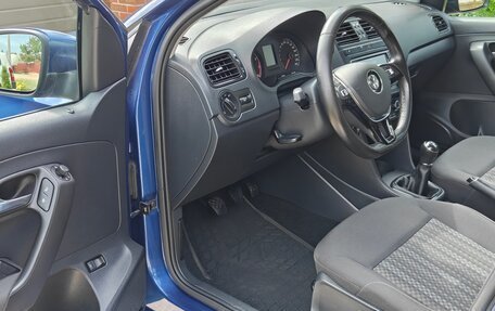Volkswagen Polo VI (EU Market), 2017 год, 13 фотография