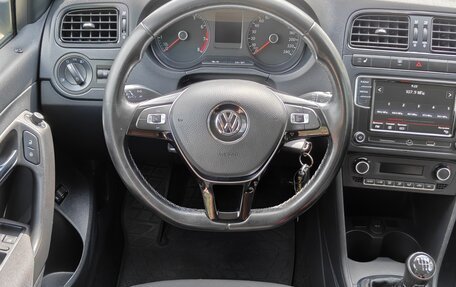 Volkswagen Polo VI (EU Market), 2017 год, 28 фотография