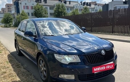 Skoda Superb III рестайлинг, 2011 год, 1 050 000 рублей, 5 фотография