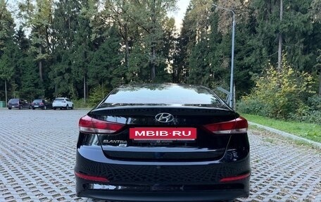 Hyundai Elantra VI рестайлинг, 2017 год, 1 450 000 рублей, 4 фотография