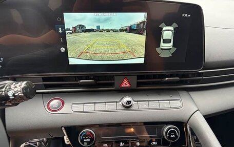 Hyundai Elantra, 2023 год, 1 780 000 рублей, 11 фотография