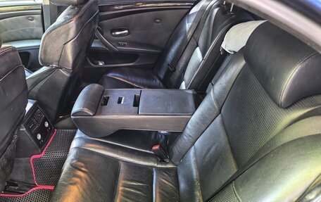 BMW 5 серия, 2007 год, 2 400 000 рублей, 8 фотография