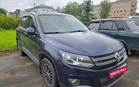 Volkswagen Tiguan I, 2014 год, 999 000 рублей, 2 фотография