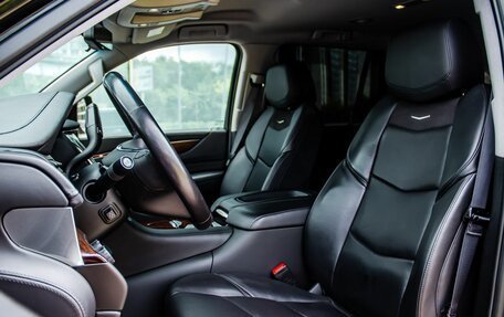 Cadillac Escalade IV, 2019 год, 4 780 000 рублей, 13 фотография
