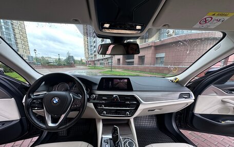 BMW 5 серия, 2019 год, 3 380 000 рублей, 12 фотография