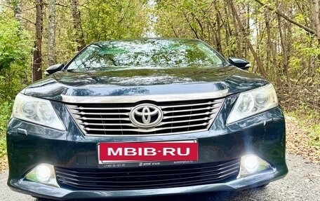 Toyota Camry, 2012 год, 1 850 000 рублей, 8 фотография