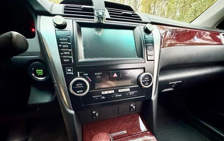 Toyota Camry, 2012 год, 1 850 000 рублей, 35 фотография