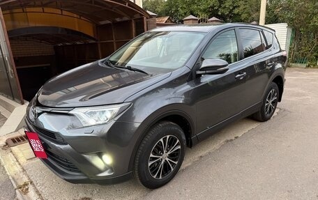 Toyota RAV4, 2015 год, 2 200 000 рублей, 4 фотография