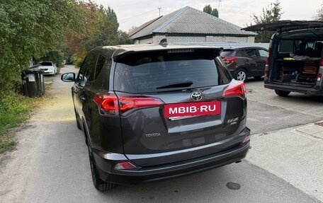 Toyota RAV4, 2015 год, 2 200 000 рублей, 15 фотография