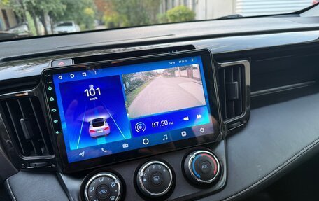 Toyota RAV4, 2015 год, 2 200 000 рублей, 25 фотография