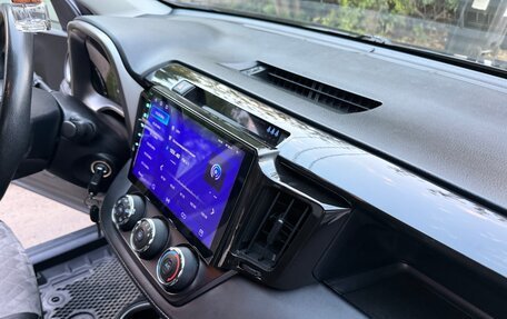 Toyota RAV4, 2015 год, 2 200 000 рублей, 33 фотография