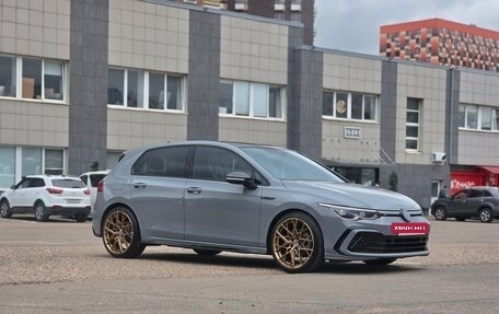 Volkswagen Golf VIII, 2022 год, 2 950 000 рублей, 2 фотография