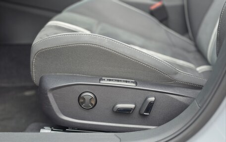Volkswagen Golf VIII, 2022 год, 2 950 000 рублей, 14 фотография