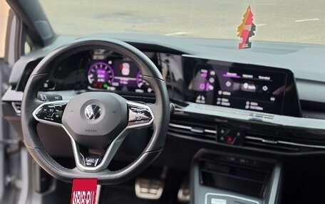 Volkswagen Golf VIII, 2022 год, 2 950 000 рублей, 11 фотография