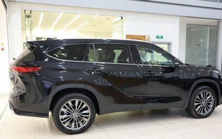 Toyota Highlander, 2026 год, 5 900 000 рублей, 6 фотография