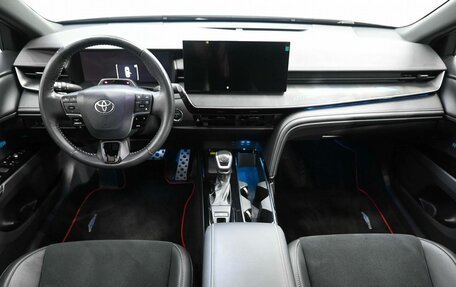 Toyota Camry, 2025 год, 4 269 900 рублей, 14 фотография