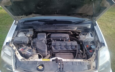 Honda Stream I рестайлинг, 2002 год, 400 000 рублей, 5 фотография