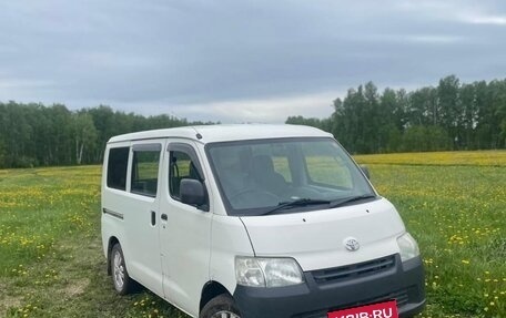 Toyota Town Ace IV, 2012 год, 1 100 000 рублей, 2 фотография