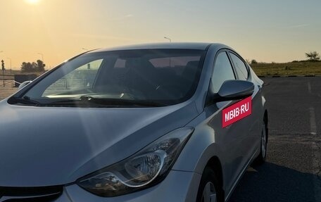 Hyundai Elantra V, 2012 год, 970 000 рублей, 4 фотография
