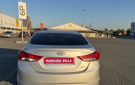 Hyundai Elantra V, 2012 год, 970 000 рублей, 3 фотография