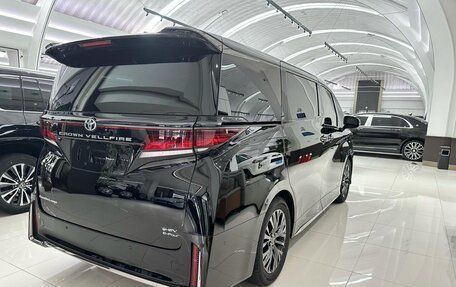 Toyota Vellfire, 2026 год, 17 770 700 рублей, 4 фотография