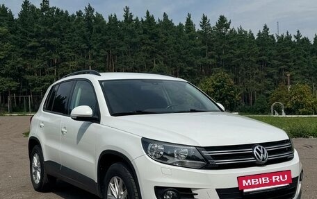 Volkswagen Tiguan I, 2016 год, 1 950 000 рублей, 3 фотография