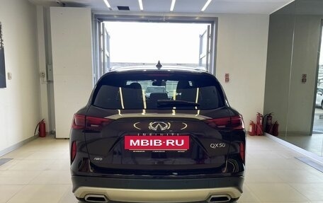 Infiniti QX50 II, 2021 год, 3 050 000 рублей, 5 фотография