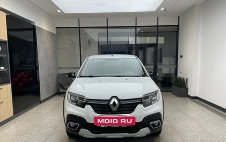 Renault Logan II, 2022 год, 1 250 000 рублей, 2 фотография
