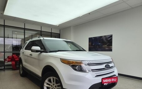 Ford Explorer VI, 2013 год, 1 750 000 рублей, 3 фотография