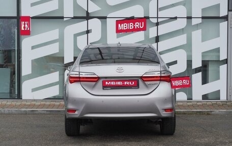 Toyota Corolla, 2018 год, 1 696 000 рублей, 3 фотография